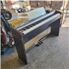 Image 1 : PRIVIA ELECTRONIC PIANO WORKING WITH CORD