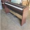 Image 3 : PRIVIA ELECTRONIC PIANO WORKING WITH CORD