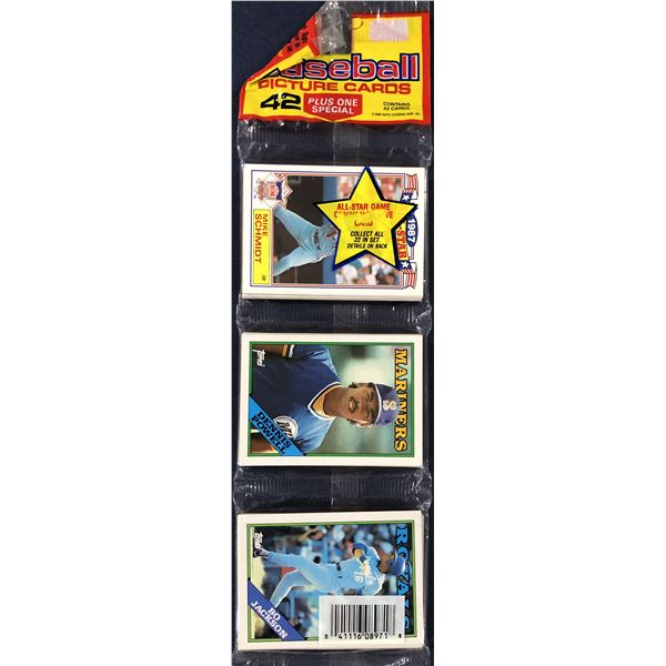 1988 TOPPS BASEBALL CELLO PACK - BO JACKSON & MIKE SCHMIDT (HOF) SHOWING