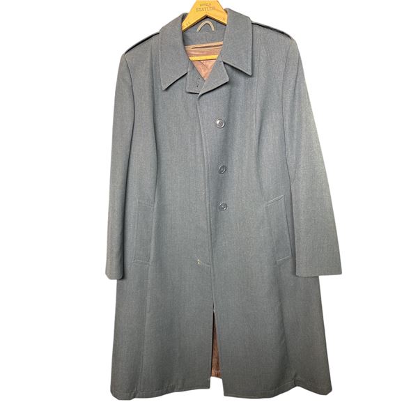 Vintage Canadian Military All weather women Air Cadets overcoat size 6741 20 regular