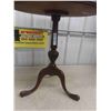 Image 4 : Walnut Pedestal Stand 27'' H x 23'' Across 