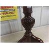 Image 5 : Walnut Pedestal Stand 27'' H x 23'' Across 