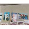 Image 10 : 30 Baseball Cards/Photos 