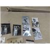 Image 6 : 33 Baseball Cards/Photos/Clippings