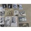 Image 7 : 33 Baseball Cards/Photos/Clippings