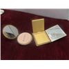 Image 4 : 4 Ladies Vintage Compacts 