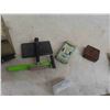 Image 8 : Shaving Lot : Razer, Blades, Sharpener, Straight 