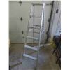 Image 2 : Aluminum Step Ladder 6ft 