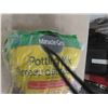 Image 2 : 3 Bags of Miracle Gro Potting Mix 8.82L x 3