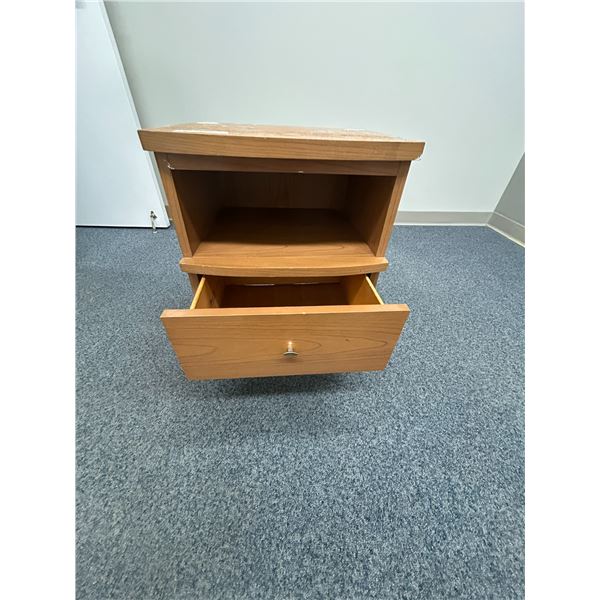 *OFFSITE* Night stand/end table 17”w x 14”d x 25”h