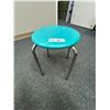 Image 2 : *OFFSITE* small stool 17”h