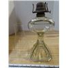 Image 3 : coal oil glass lamp with chimney