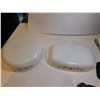 Image 7 : 2 DYNAWRE PYR-O-REY MILK GLASS CASSEROLE DISHES