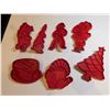 Image 1 : VINTAGE PLASTIC RED COOKIE CUTTTERS