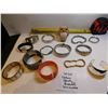 Image 1 : COSTUME JEWLLRY BRACELET LOT