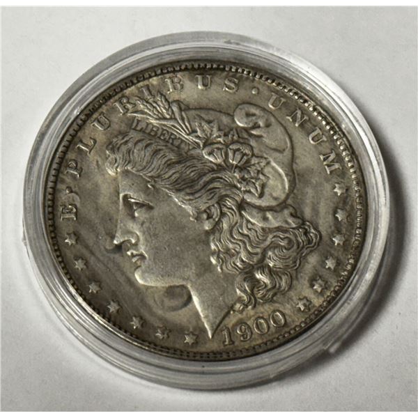 1900 U.S.A One Dollar COPY coin