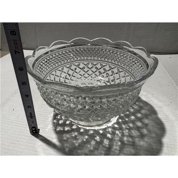 Vintage Depression Glass Wexford Bowl Large.