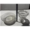Image 1 : EAPG Diamond Point and Bubble Glass Serving Bowl.