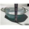 Image 4 : Pyrex Turquoise Snowflake Quart Oval.