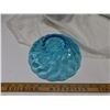 Image 2 : Vintage Blue Glass Bowl (8.5 inches)