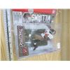 Image 3 : two NFL figures