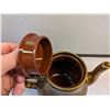 Image 8 : 2 teapots - one BMP style, one Gibson & Sons England