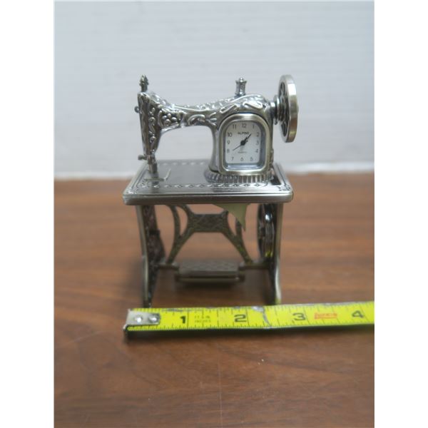 miniature old fashioned sewing machine clock