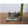 Image 3 : miniature vintage timex sewing machine clock