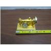 Image 2 : gold miniature singer sewing machine clock