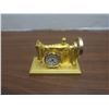 Image 4 : gold miniature singer sewing machine clock