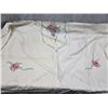 Image 2 : VINTAGE HOMEMADE TABLECLOTH.  86" X 72"