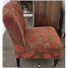 Image 2 : floral chair