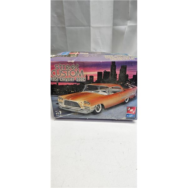 1/25 scale 1957 Chrysler 300C Street Custom model kit