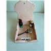 Image 1 : *OFFSITE* Vintage wooden box, 2 shaving brushes and glass knob