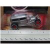 Image 2 : Custom classic '32 ford sedan hot wheels sereis 1