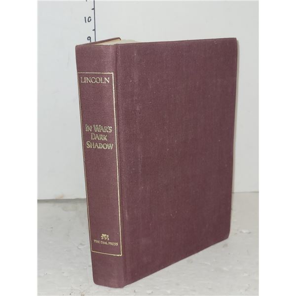 In War's Dark Shadow The Russians Before the Great War, W. Bruce Lincoln