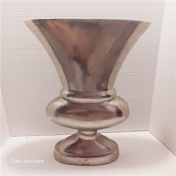 Large Flat Urn Base Brushed Silver