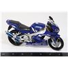 Image 1 : 1 7" YAMAHA - R1 MOTOR CYCLE