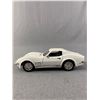 Image 2 : 1/24 Scale 1968 Corvette Die Cast Metal Collectible