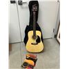 Image 1 : Jay Turser JJ45-N Guitar / Soft case / Books - 41 x 15.5" - see all photos