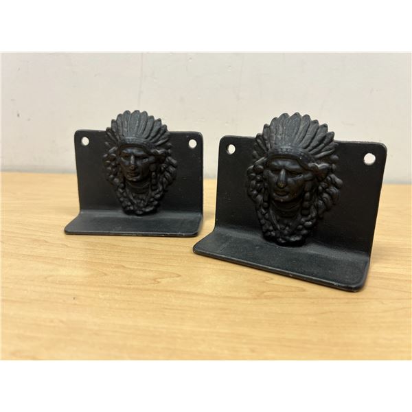 Indigenous Chief Cast Iron Book Ends - Approx: 4.5x3.75" (see photos)