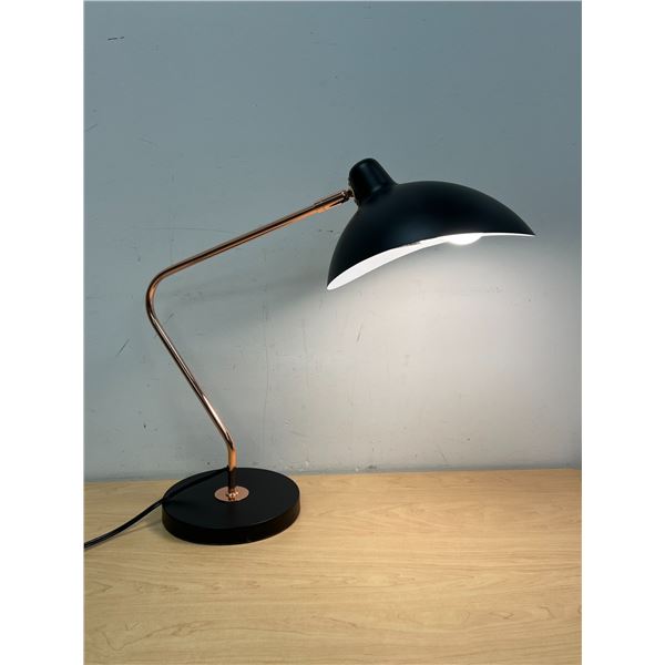 Modern Table Lamp - works - approx: 20"T