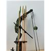 Image 4 : Archery Bow & Arrows - Bow approx: 44.5" (see all photos)