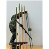 Image 5 : Archery Bow & Arrows - Bow approx: 44.5" (see all photos)