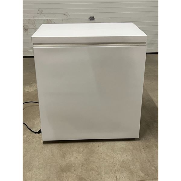 W.C Wood (Canada) Chest Freezer CF07W - Approx: 31.5" wide