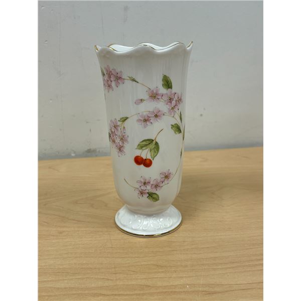 Aynsley (England) Cherry Blossom Fine Bone China Vase 6.5"