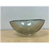 Image 2 : Substantial Thick / Heavy Art Glass Centerpiece / Bowl 9"W 3.5"T see photos