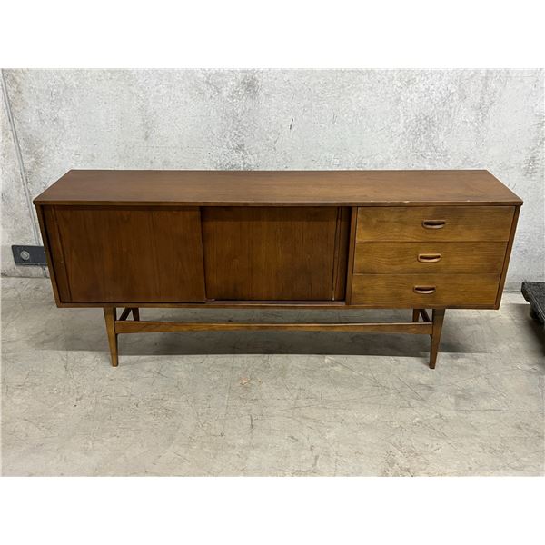 Mid Century Sideboard / Credenza - Approx: 70.25x16" & 30.25"T (see all photos)