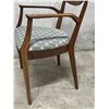 Image 3 : 4 AMAZING Mid Century Dining Chairs - 2 Arm Chairs & 2 Side Chairs