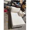 Image 1 : Chaise lounge